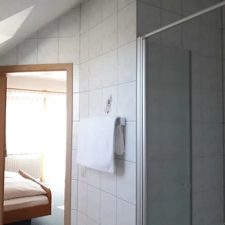 Brachfeld Zehneins Gastezimmer *